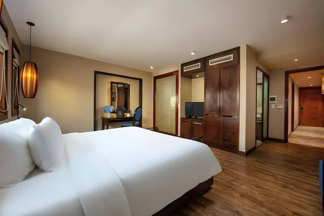 جناح جونيور بسرير كينج بإطلالة على المدينة للمدخنين، Oriental Suites Hotel And Spa 1/1