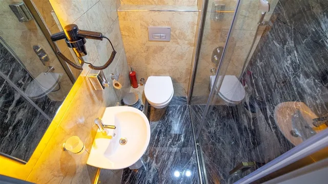 غرفة اقتصادية بسرير مزدوج بإطلالة على المدينة، Blue Marina Hotel & SPA 3/3
