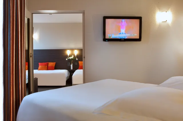 Chambre Familiale، Escale Oceania Nantes Aeroport 2/3