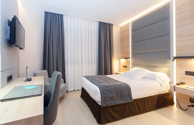 غرفة قياسية مفردة، Liabeny Hotel 1/2