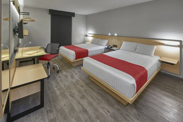 غرفة قياسية بسرير مزدوج، City Express by Marriott Queretaro 2/2