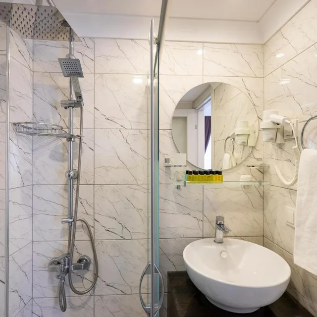 غرفة ديلوكس بسريرين منفصلين، Castillo Rojo Hotel Istanbul 6/10