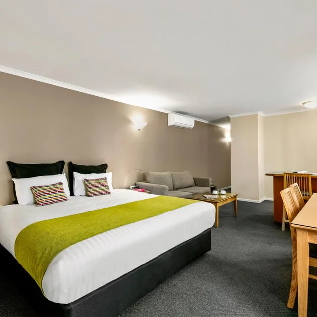 Family Suite, Serviced، Hobart Waterfront Apartments 2/5