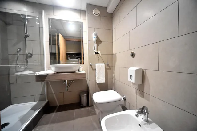 غرفة بسرير مزدوج، Palace Inn 5/8