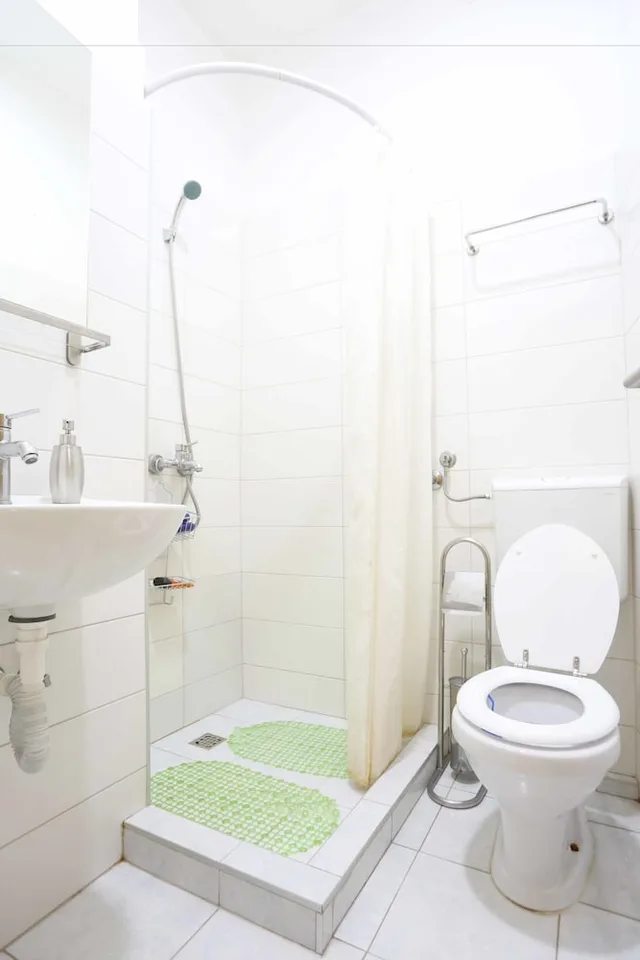 غرفة بسرير مزدوج أو سريرين منفصلين بإطلالة على المدينة بحمام مشترك، Hostel Pigeon Square 2/3