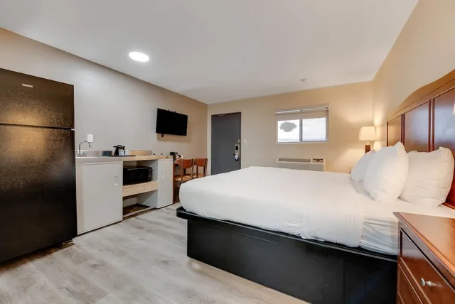 جناح بسريرين مزدوجين، Suburban Studios Near Mesa Verde 1/5