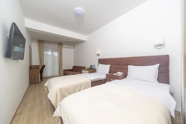 غرفة سوبيريور بسريرين منفصلين، Hotel 219 Budva 2/10