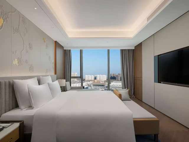 غرفة بريميوم بسرير كينج، Pullman Huai'an Falcon 4/7