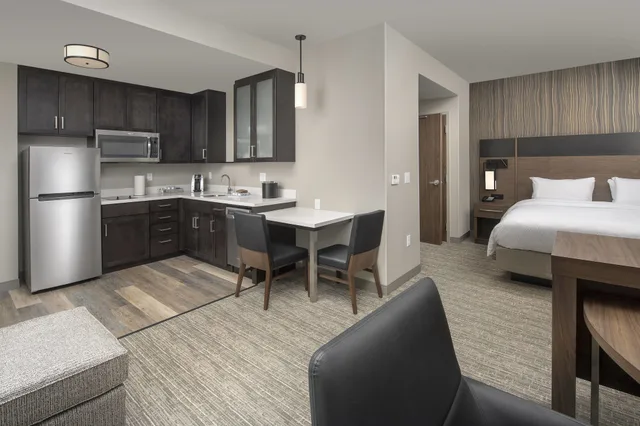 استوديو بسرير كينج مع أريكة، Residence Inn Bend 1/5