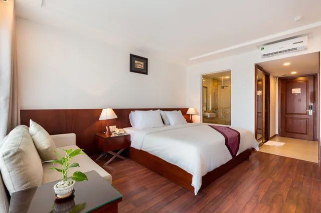 غرفة سوبيريور بسرير كينج بإطلالة على البحر، Hoang Ngoc Beach Resort 8/10