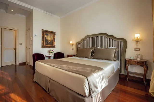 غرفة ديلوكس بسريرين منفصلين بإطلالة على المدينة، Forum Hotel Rome 10/10