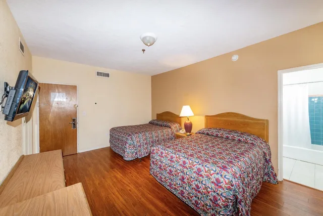 جناح بسرير مزدوج، Parisian Hotel South Beach 1/10