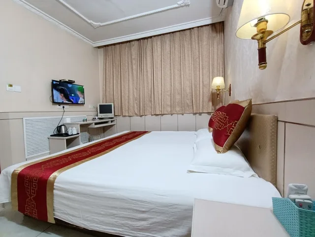 غرفة كومفورت بسرير كوين، Qufu Garden Hotel 2/10