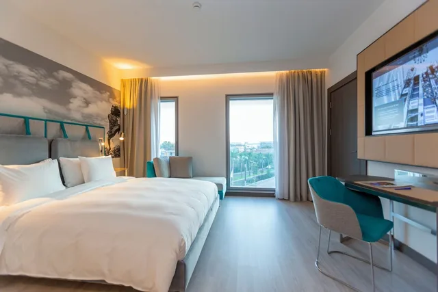 غرفة سوبيريور بسرير كينج، Le Novotel Convention and Spa Madagascar 1/9