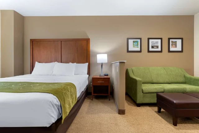 جناح بسرير كينج، Comfort Suites Marysville Yuba City 3/4