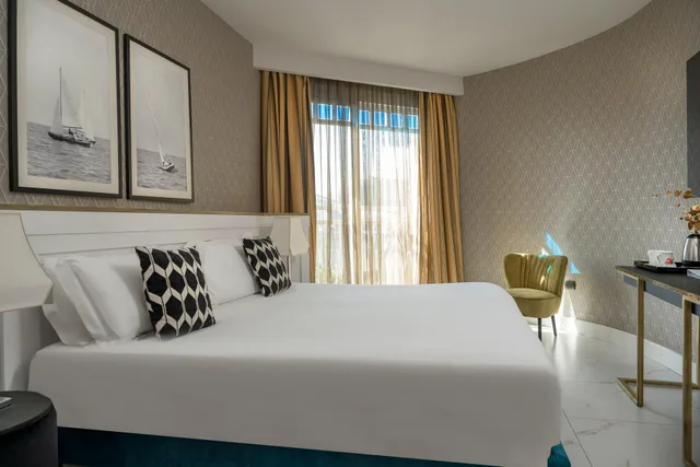 غرفة كومفورت بسرير مزدوج، Savoia Hotel Rimini 1/1