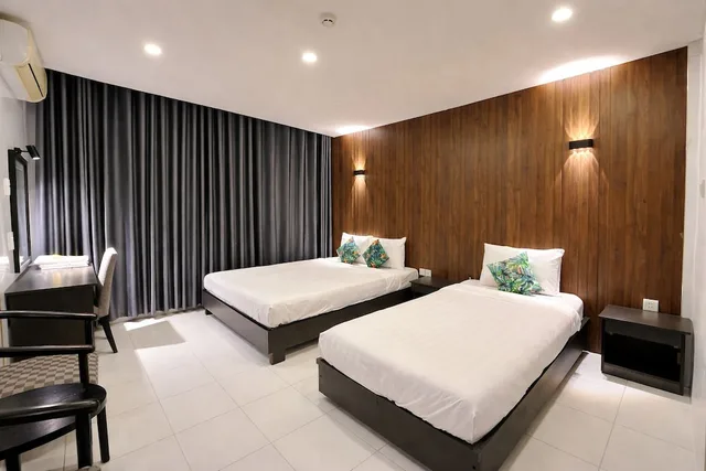 غرفة عائلية رباعية بسريرين كوين، Holiday Hotel 3/10