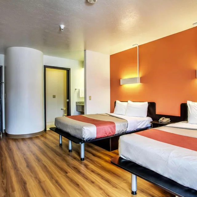 غرفة رباعية، Motel6 Bozeman, MT 3/7