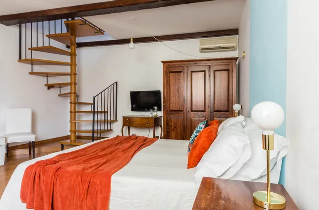 جناح تنفيذي بسريرين كوين بغرفتي نوم مع أريكة، Torripa Resort 3/10