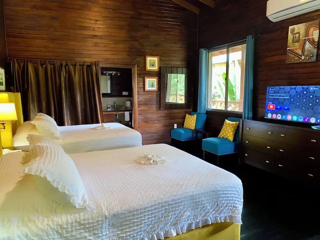 غرفة بسريرين كوين بإطلالة على النهر، Dream Valley Resort 1/4