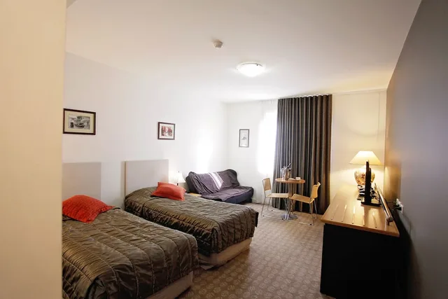 غرفة بسريرين منفصلين، Golden Pebble Hotel 2/9
