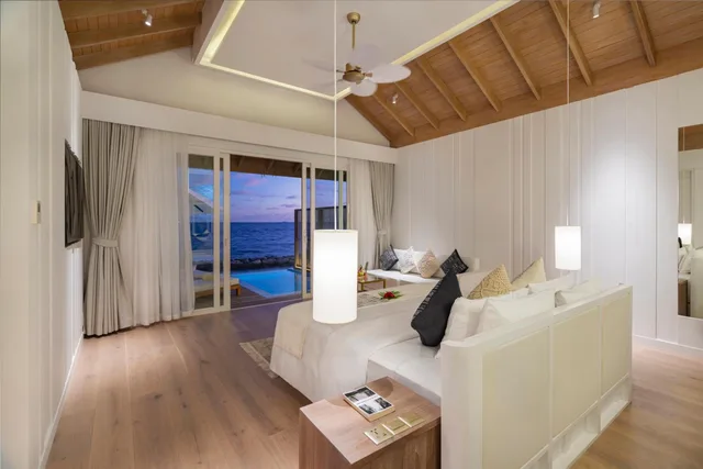 Water Villa, Sunset, with Pool، Bandos Maldives 4/8