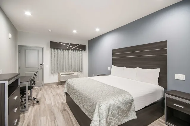 غرفة بسرير كينج لذوي الإعاقة، Americas Best Value Inn & Suites Northeast Houston Downtown I-610 2/4