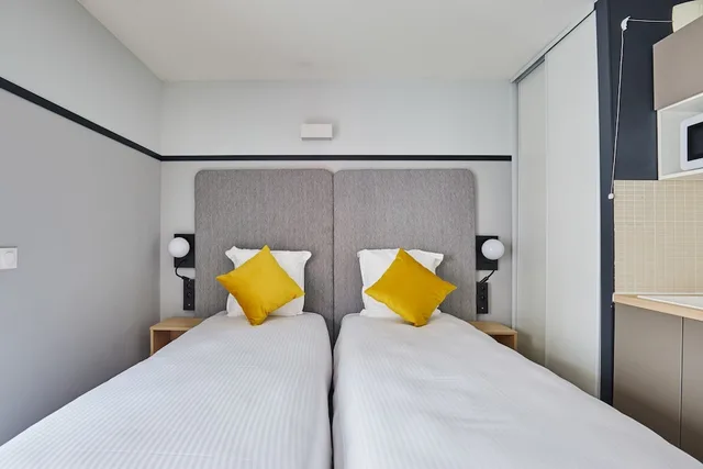 Studio, Double Bed, Balcony, Appart'hotel Odalys City - Lyon Centre Confluence 1/10