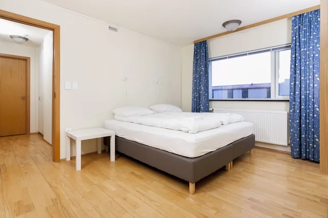 غرفة بسرير مزدوج بحمام مشترك، START HOSTEL 1/6