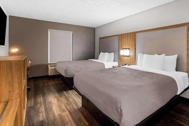 غرفة بسريرين كوين، Quality Inn Cornelia GA 1/4