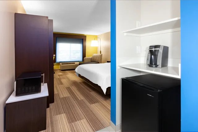 غرفة بسرير كوين لذوي الإعاقة، Holiday Inn Express Hotel Suites Woodhaven 1/3