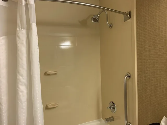 غرفة قياسية، Holiday Inn Johnstown-Downtown 7/7