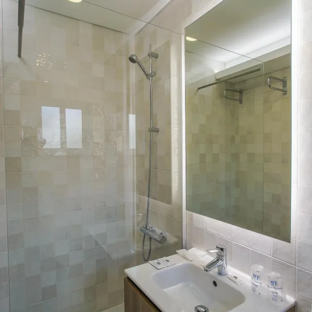 غرفة ثلاثية بحمام خاص، Hotel Teresinha 3/7