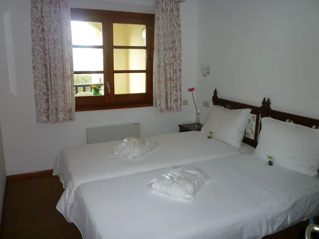 شقة سوبيريور بسريرين منفصلين بشرفة مع أريكة، HAPIMAG RESORT MAS NOU 4/6
