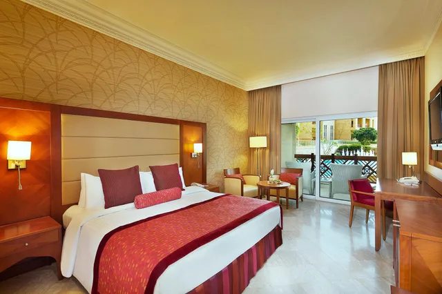غرفة قياسية بسرير مزدوج، Crowne Plaza Jordan Dead Sea Resort and Spa 1/5