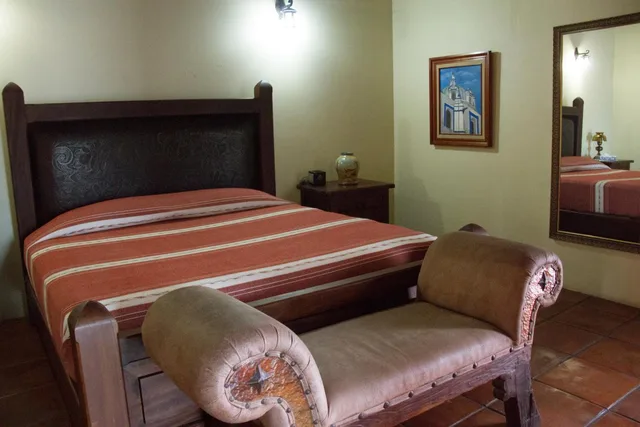 غرفة بسرير كوين بشرفة، Hacienda Del Gobernador 1/5