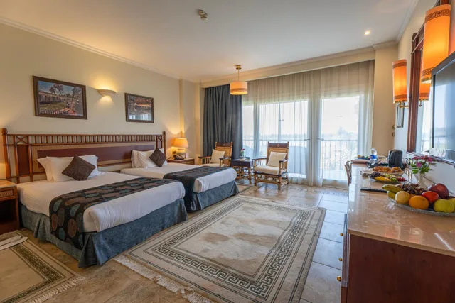 غرفة ديلوكس بسرير مزدوج أو سريرين منفصلين بإطلالة على النهر، Jolie Ville Resort & SPA kings Island Luxor 1/2