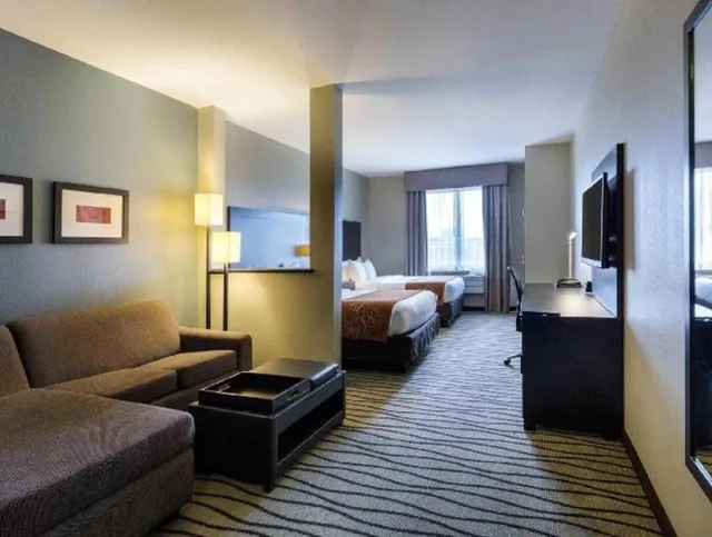 غرفة بسريرين كوين لذوي الإعاقة، Comfort Suites near Westchase on Beltway 8 1/3