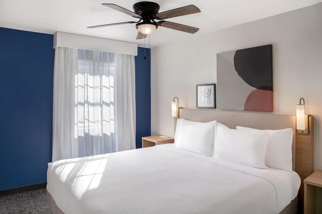 Suite, King Bed, Sofa, Red Roof Inn St Robert - Ft Leonard Wood 1/3