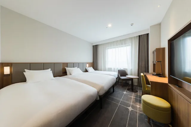 غرفة ثلاثية، JR East Hotel Mets Mejiro 1/1