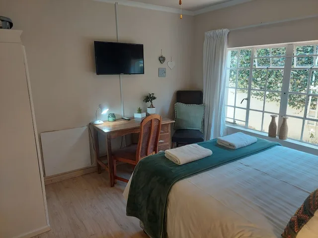 Garden, Family, Flat, Twin Beds، 7 On Oakleigh 2/7