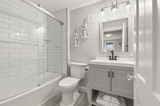Room, Futon Bed, King Bed, Private Bathroom, South Wing، The Inn at Ocean Grove 3/4