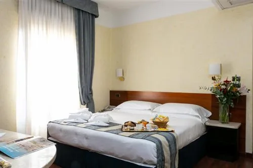 غرفة ديلوكس مفردة بسرير مزدوج، Hotel Mirage Sure Hotel Collection By Best Western 1/2