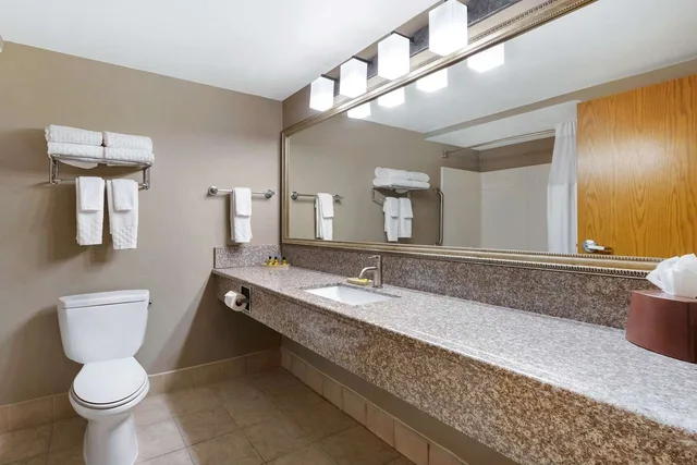 جناح بسريرين كوين مع أريكة، Best Western Plus North Las Vegas Inn & Suites 5/5