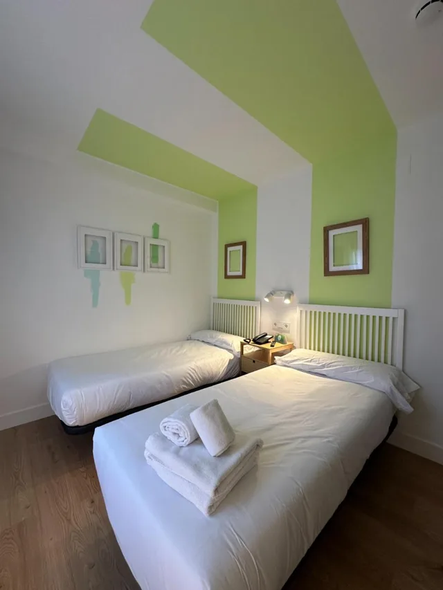 غرفة بسريرين منفصلين، Hotel Virgen de Covadonga 5/10
