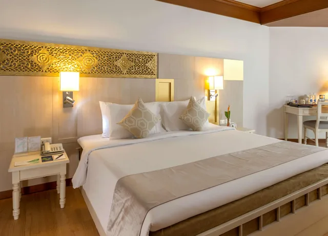 Deluxe, King Bed, Side Sea View, Pool View، Best Western Premier Bangtao Beach Resort & Spa 2/3