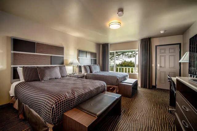 غرفة بسريرين كوين، Crescent Bay Inn 1/1