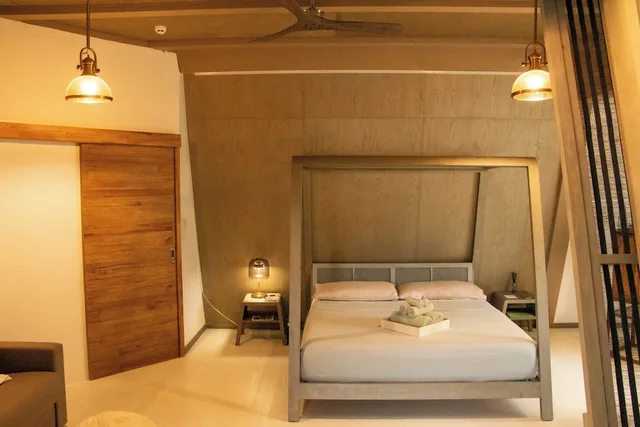 غرفة بريميوم بسرير كينج مع أريكة، Asmara Urban Resort and Lifestyle Village Powered by ASTON 2/2