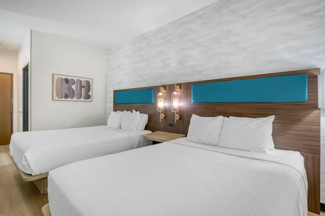 غرفة قياسية بسريرين كوين يُسمح فيها بالحيوانات الأليفة، Best Western Northwest Lodge 1/10