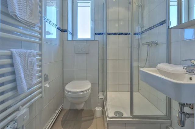 غرفة بسرير كينج بشرفة، Hotel Morgensonne 3/3